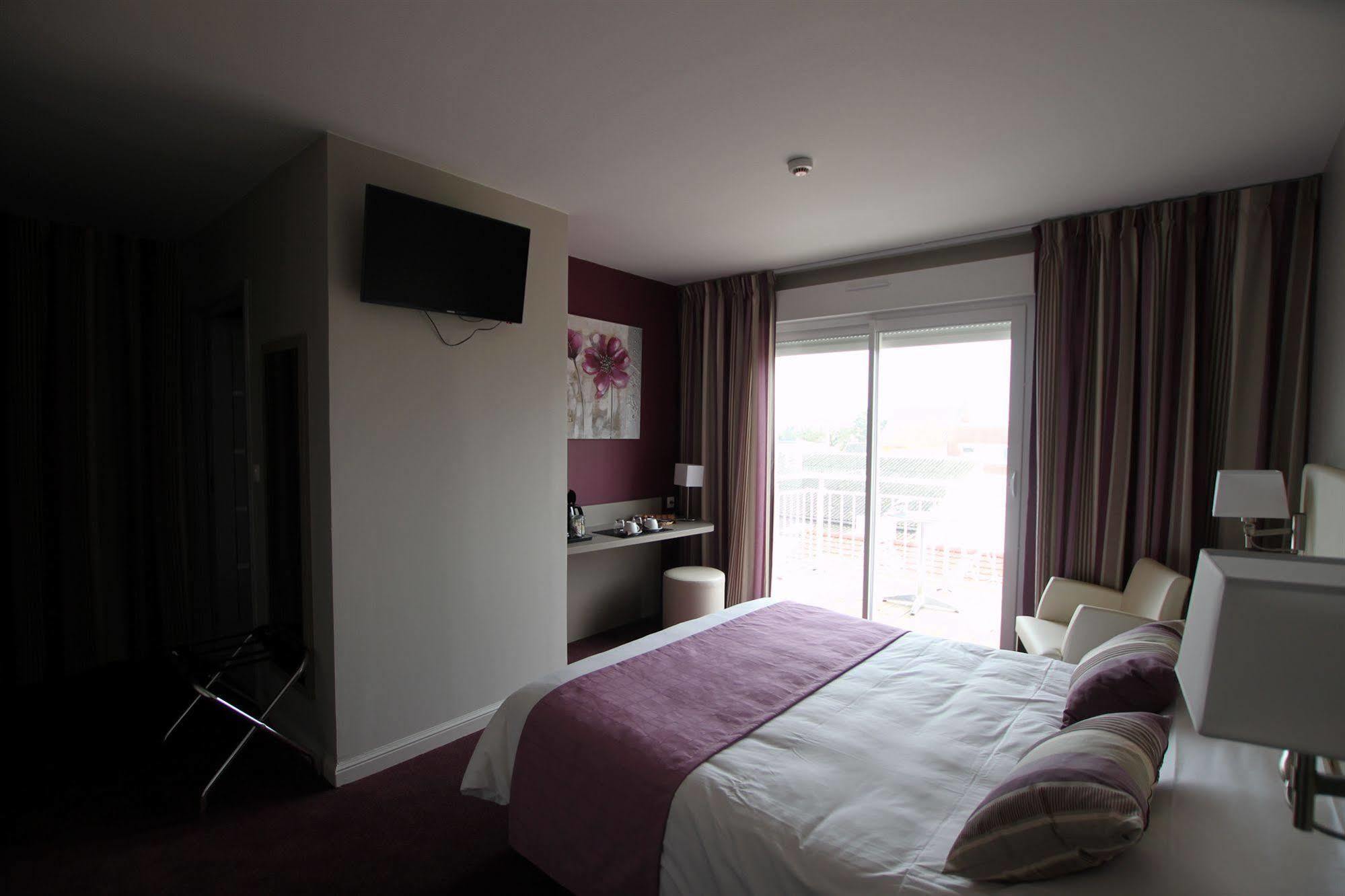 Le Cheval Blanc Hotel *
