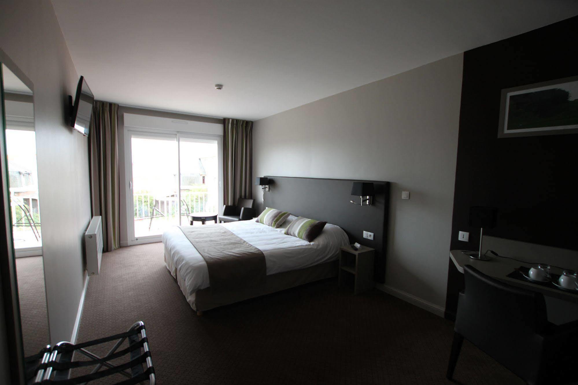 Le Cheval Blanc Hotel *